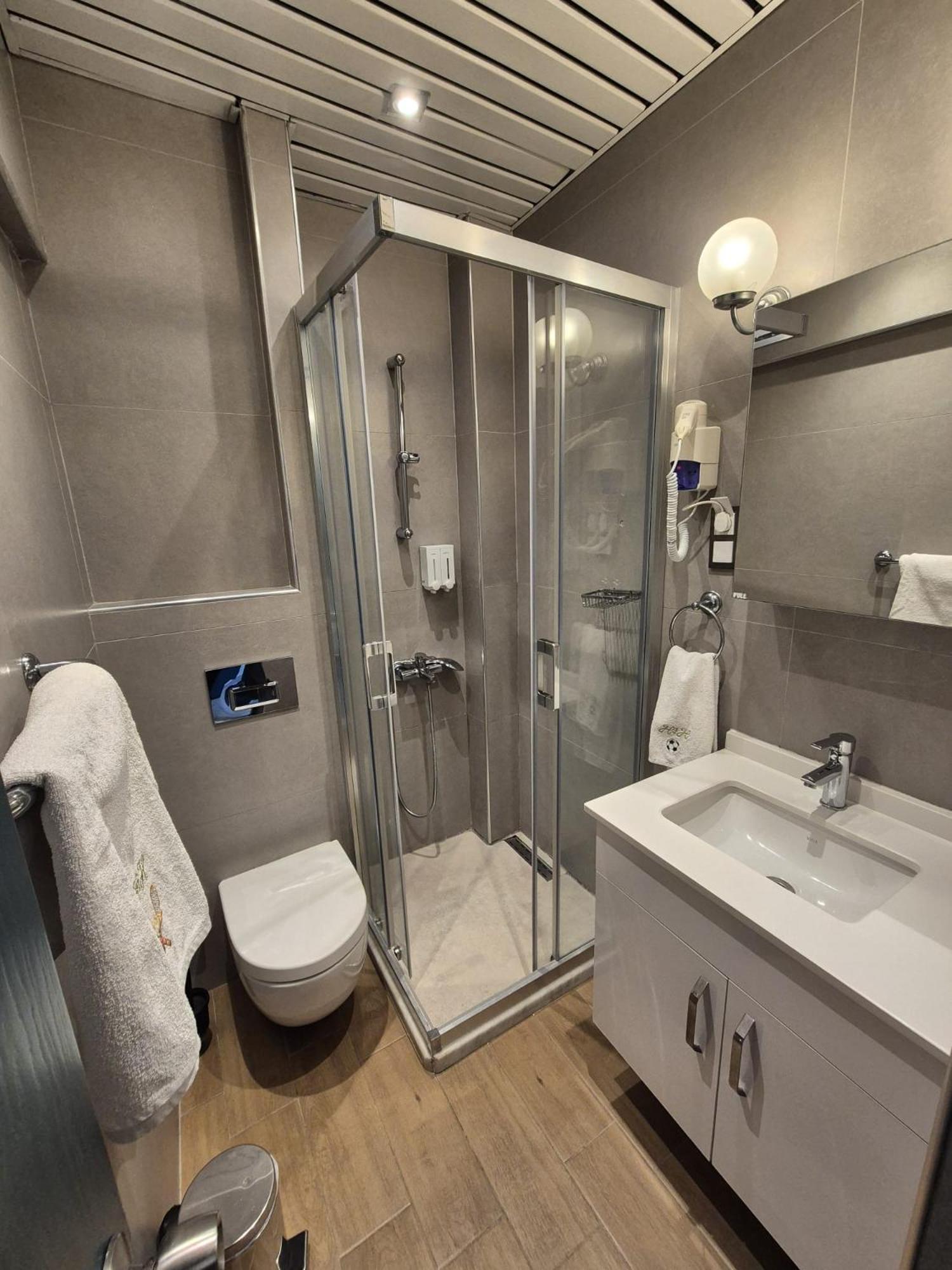 Hotel Hal-tur