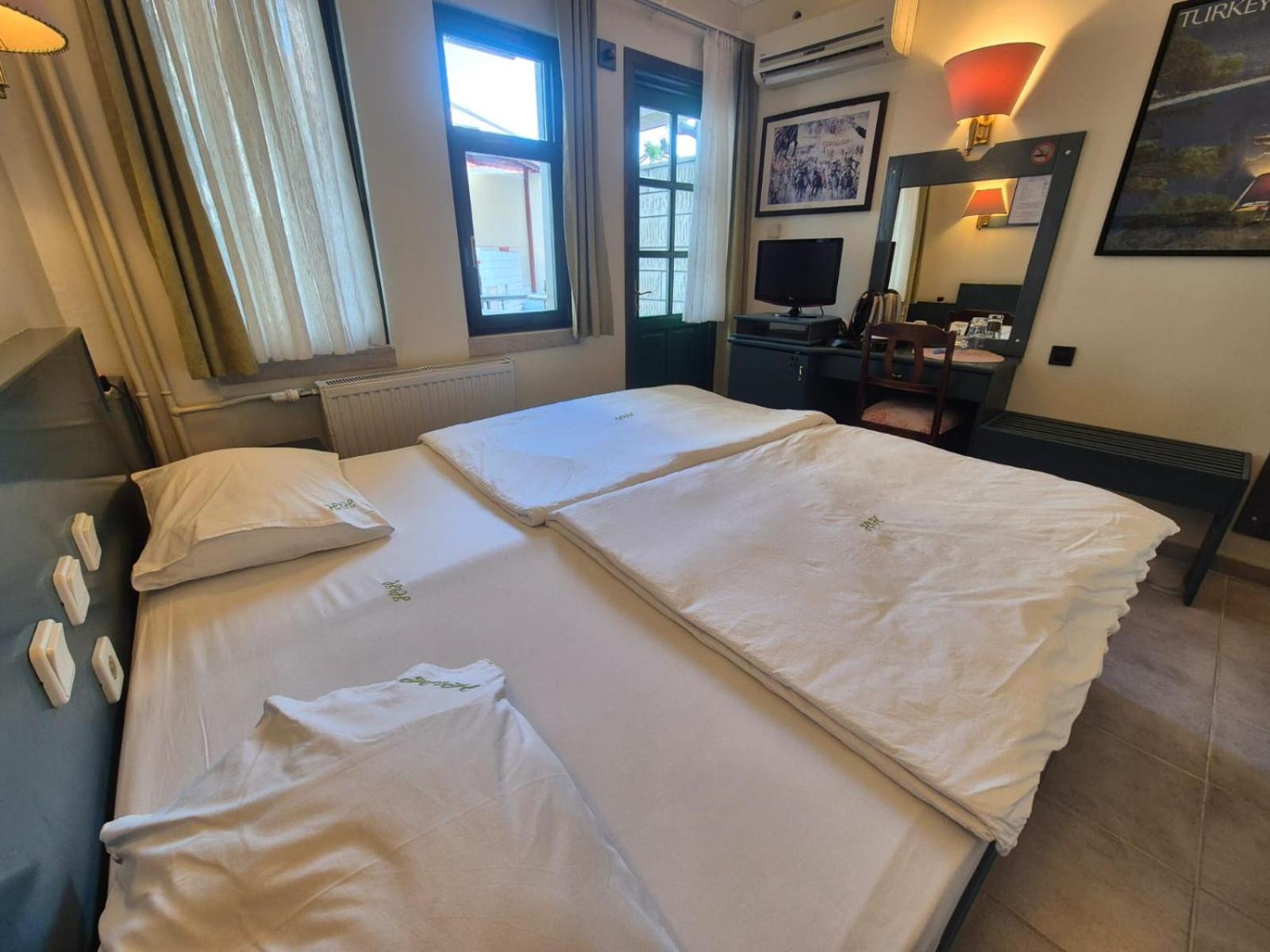 Hal-tur Hotel