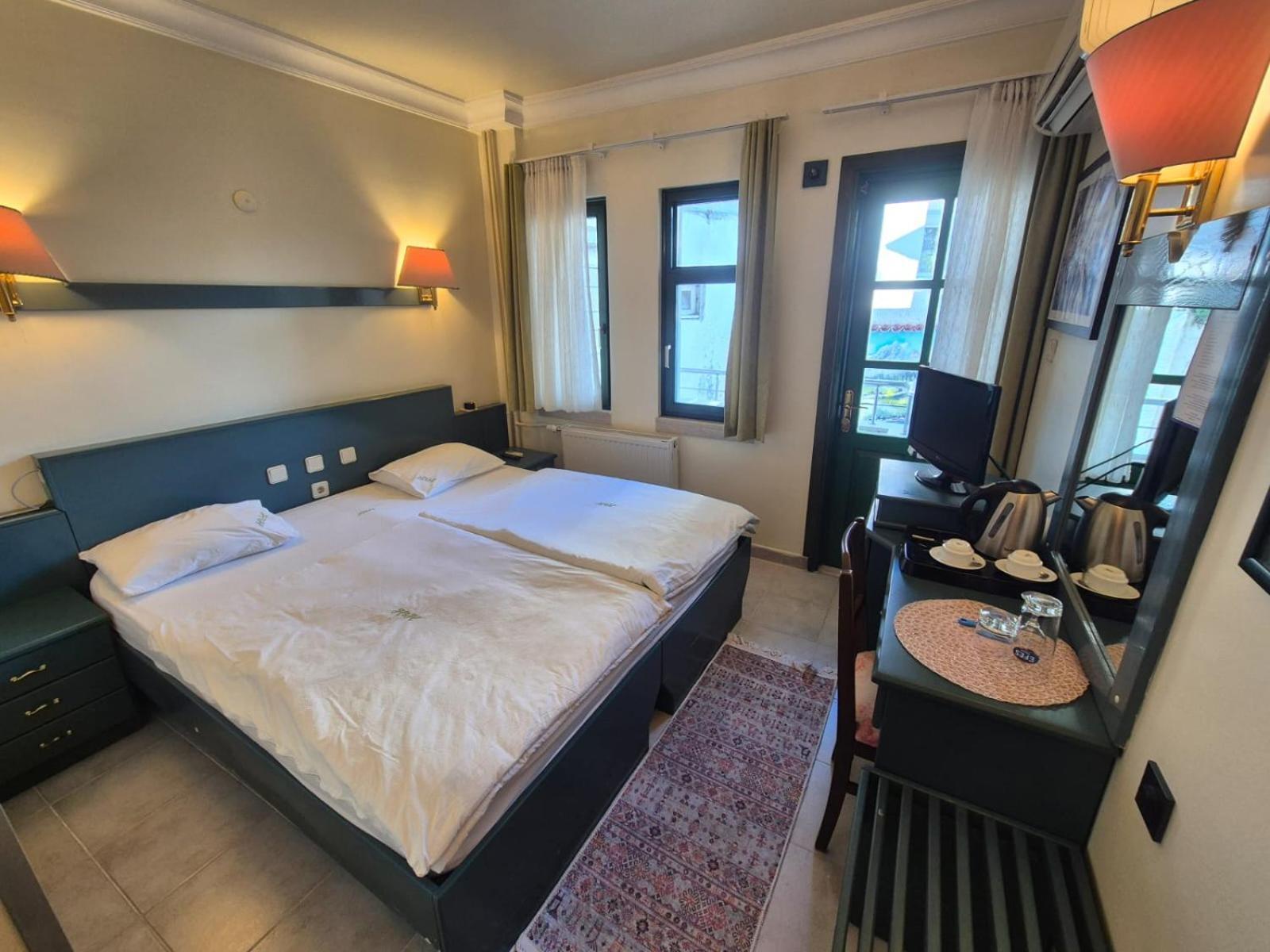 Hotel Hal-tur
