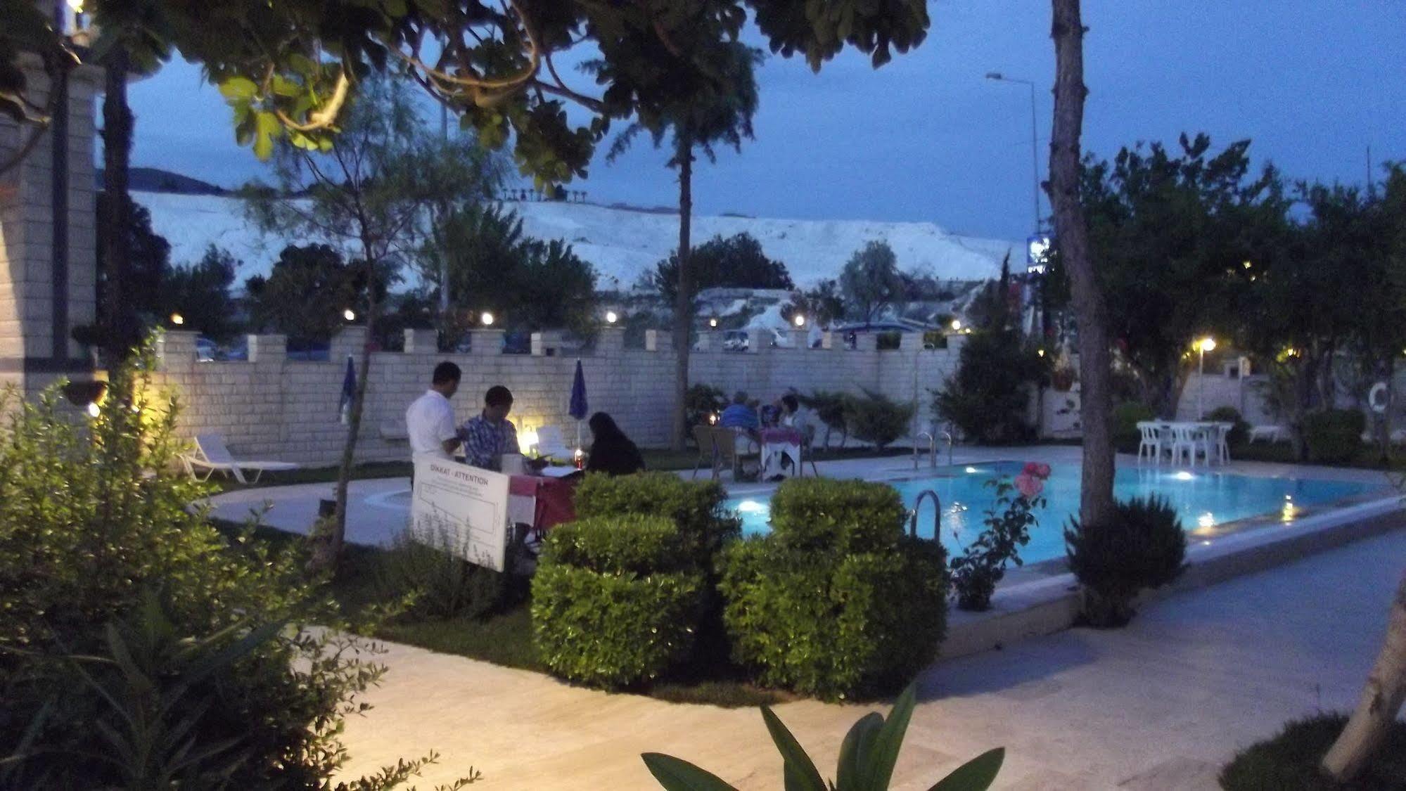 Hal-tur Hotel 3*