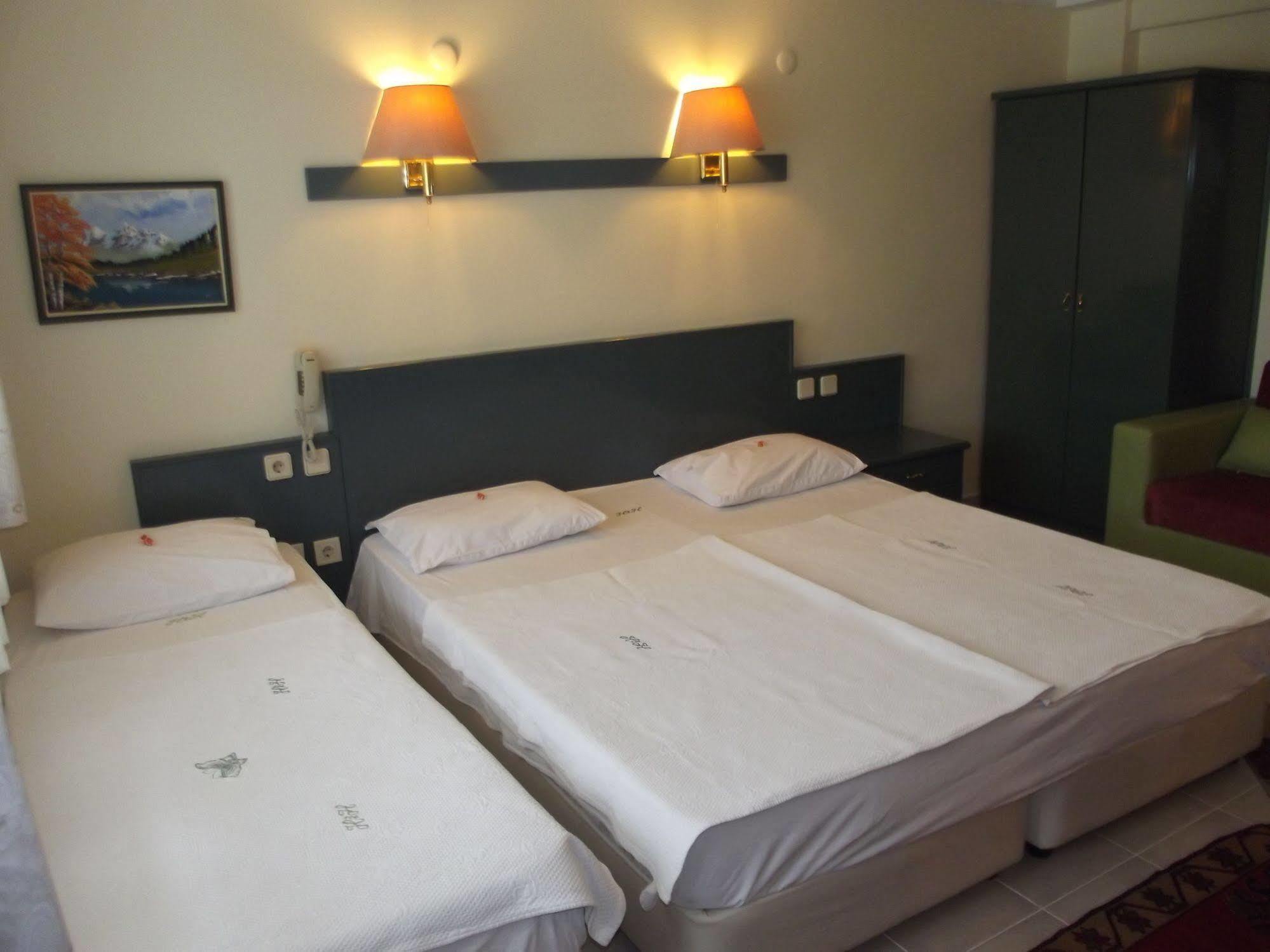 Hal-tur Hotel
