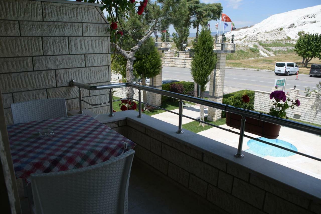 Hal-tur Hotel 3*